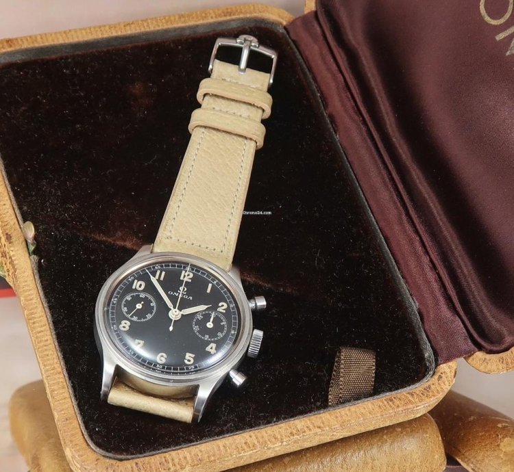 Omega 33 3 Chronograph Rare Early Model Waterproof Black Military Dial 321