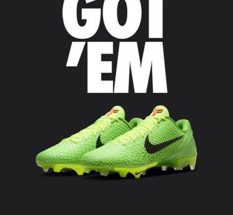 Nike Kobe 6 Grinch Cleats