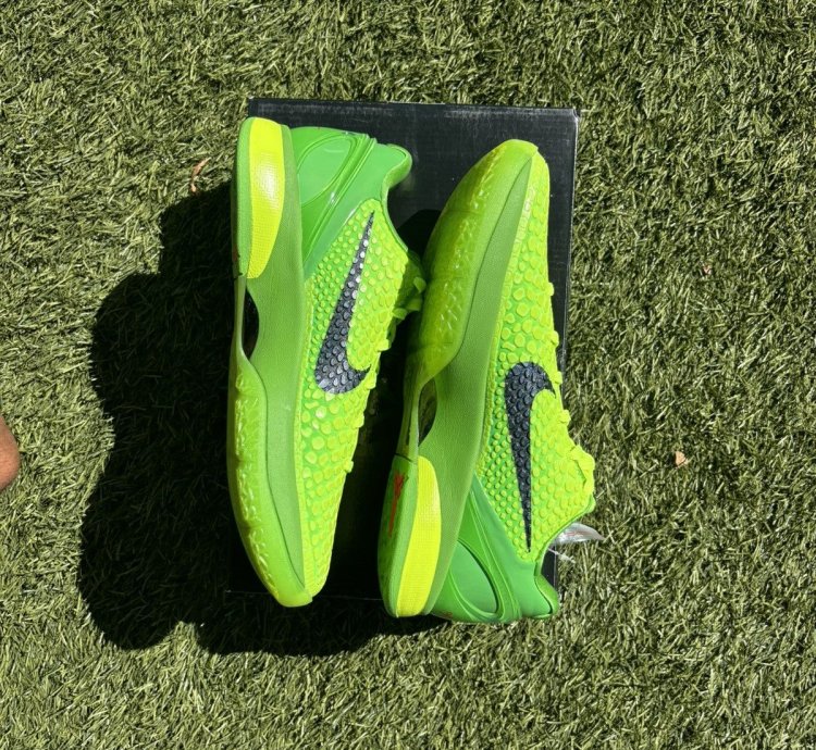 Nike Kobe 6 Grinch Protro 2020