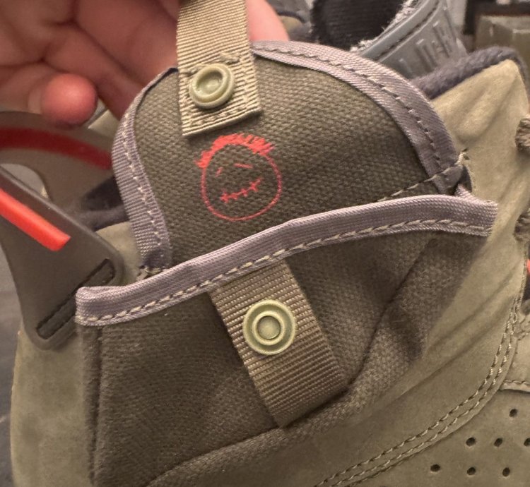 Olive Travis Scott Nike Jordan 6