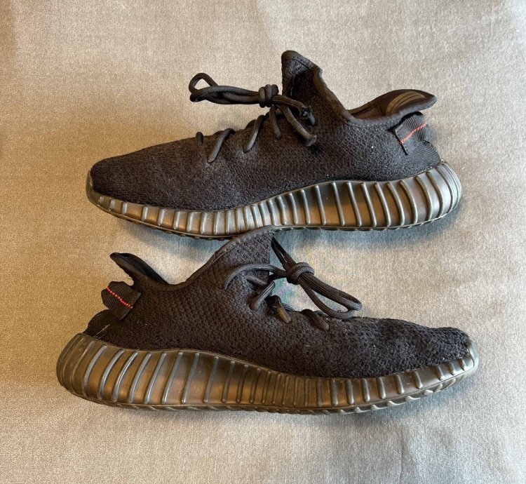 Adidas Yeezy Boost 350 V2 Bred Size 10 5 Cp9652