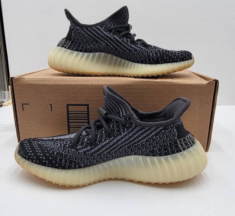 Adidas Yeezy Boost 350 V2 Carbon Sz 5 5 Authenticated165