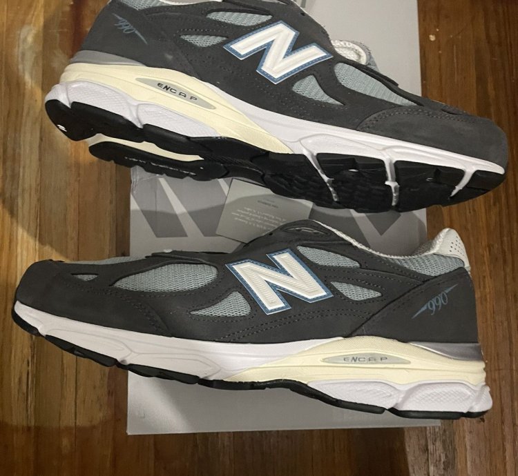 New Balance Kith 990v3