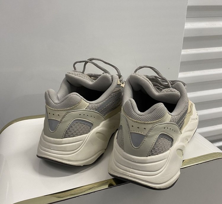 Adidas Yeezy Boost 350 V2 Cream