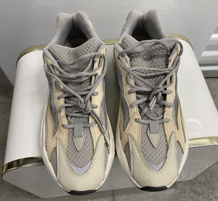 Adidas Yeezy Boost 350 V2 Cream