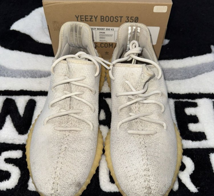 Adidas Yeezy Boost 350 V2 Cream White size 11