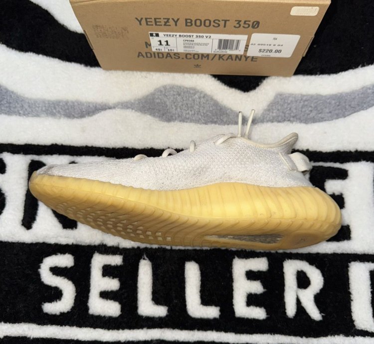 Adidas Yeezy Boost 350 V2 Cream White size 11
