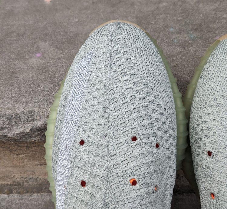 Adidas Yeezy Boost 350 V2 Desert Sage Size 10 5 Men Fx9035