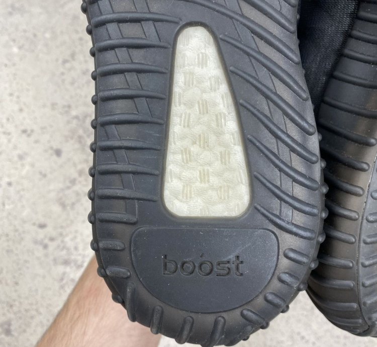 Adidas Yeezy Boost 350 V2 Mono Cinder Black Gx3791 Us9
