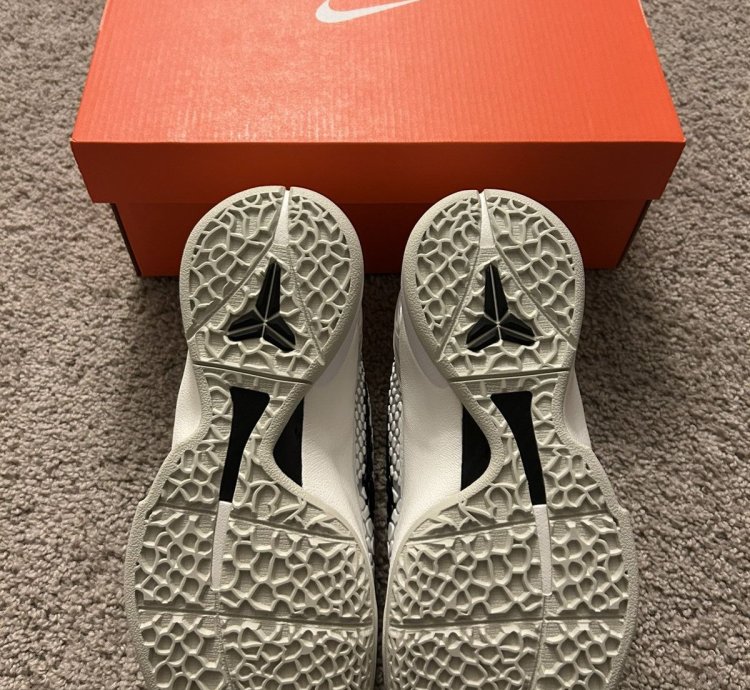 Nike Kobe 6 Sail All-star gs Size 5 5y