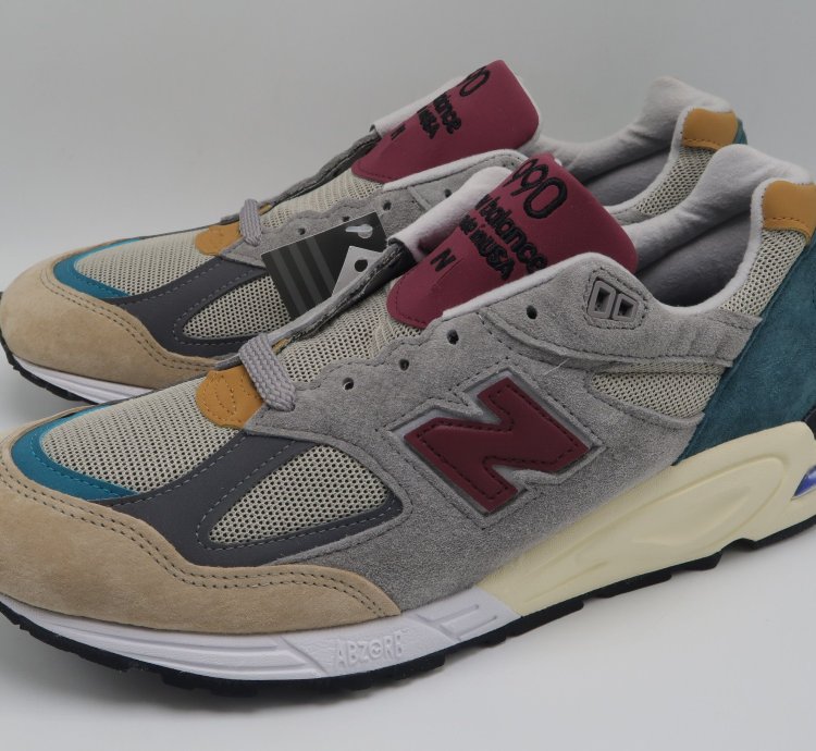 New Balance M990v2 Grey Green Maroon M990cp2 Size 11
