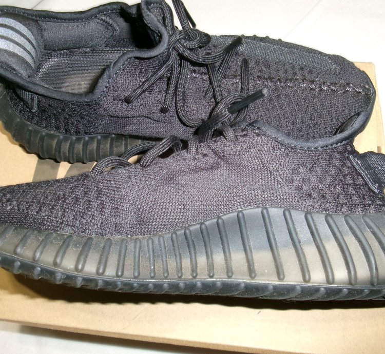 Adidas Yeezy Boost 350 V2 Onyx Shoes