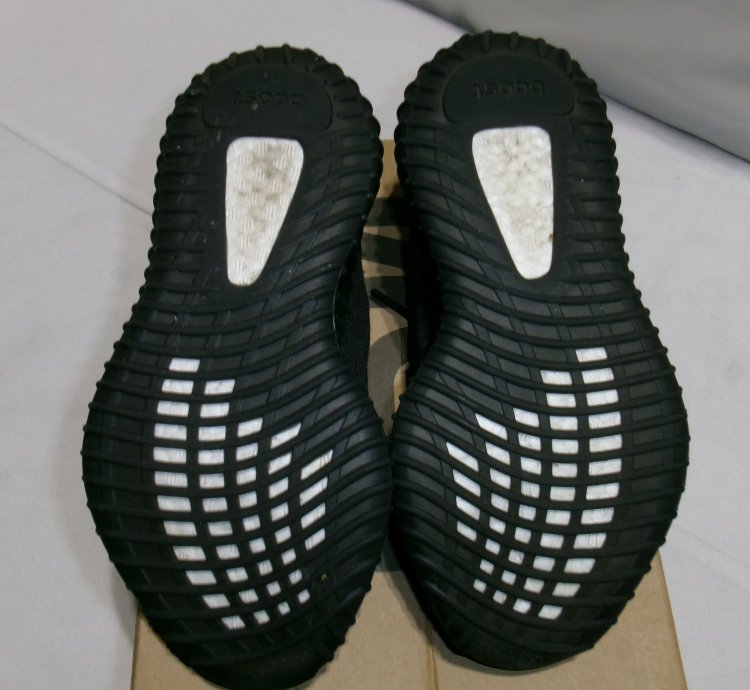 Adidas Yeezy Boost 350 V2 Onyx Shoes