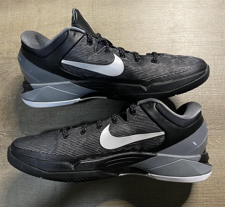 Nike Kobe 7 Black White Wolf Grey Sz 11