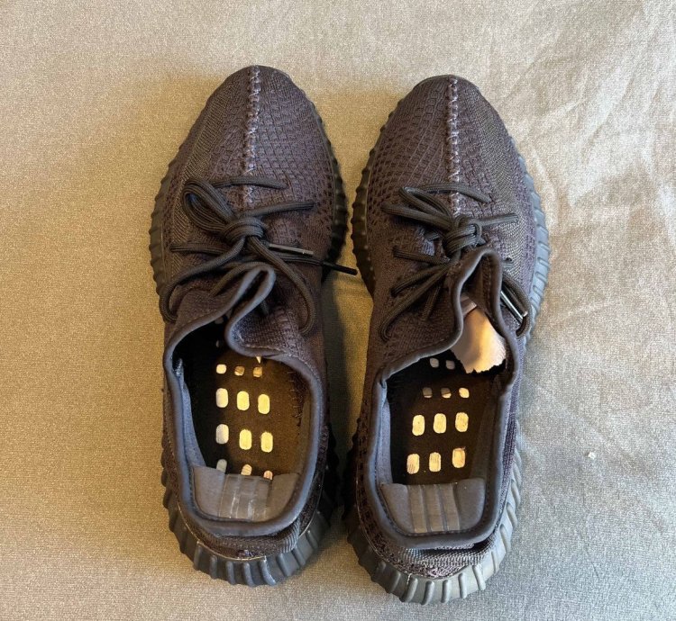 Adidas Yeezy Boost 350 V2 Onyx Size 12 5 Hq4540