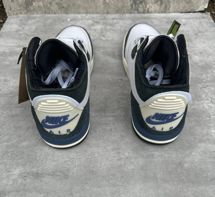 Air Jordan 3 Retro Og Sp A Ma Maniére Diffused Blue