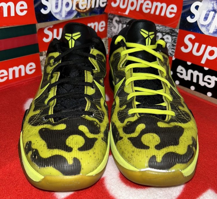 Nike Kobe 7 Id Poison Frog 518386-991 Size 12