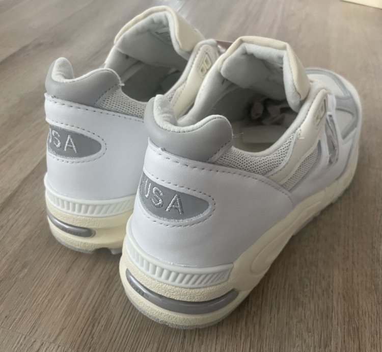 New Balance Made In Usa 990 V2
