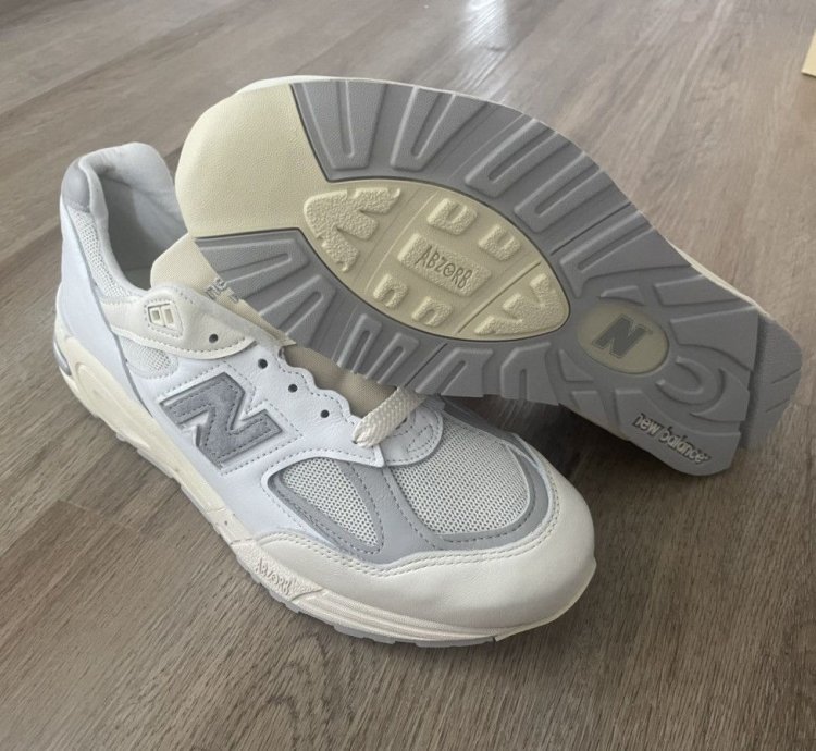 New Balance Made In Usa 990 V2
