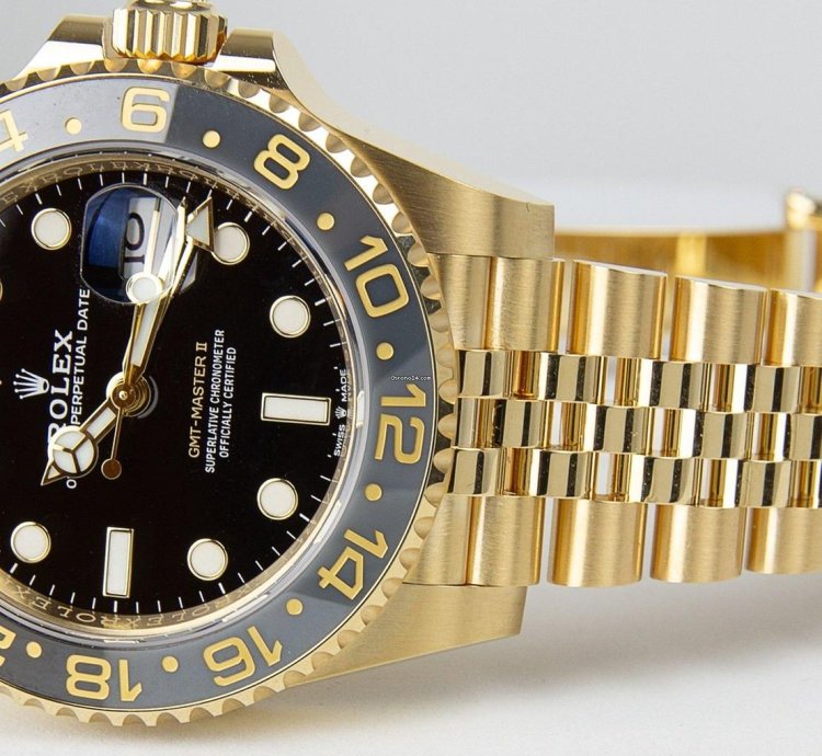 Rolex Gmt-master Ii Oyster Perpetual Gmt-master Ii 18kt Yellow Gold 126718grnr