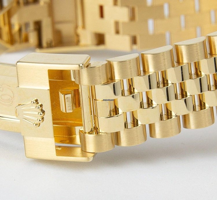 Rolex Gmt-master Ii Oyster Perpetual Gmt-master Ii 18kt Yellow Gold 126718grnr