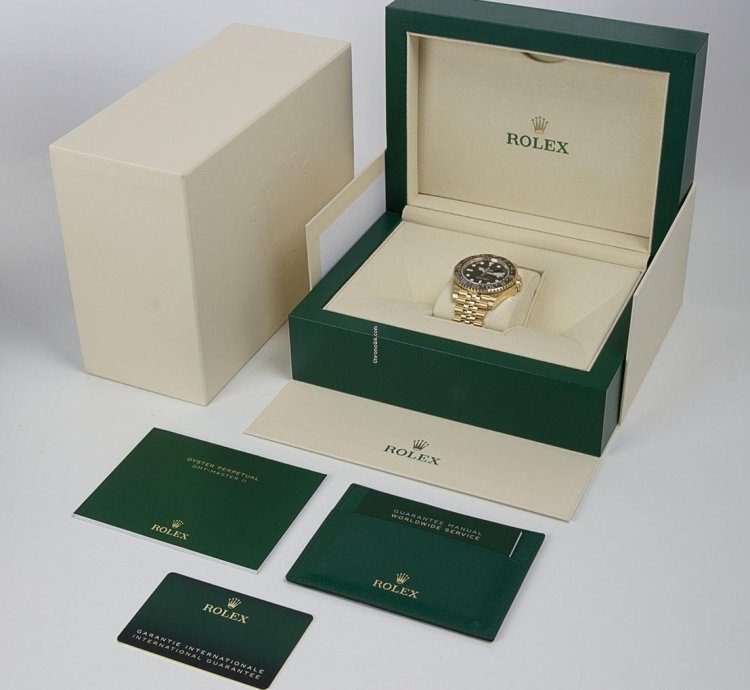 Rolex Gmt-master Ii Oyster Perpetual Gmt-master Ii 18kt Yellow Gold 126718grnr