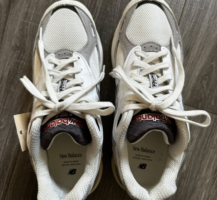 New Balance Made In Usa 990v3- Sea Salt