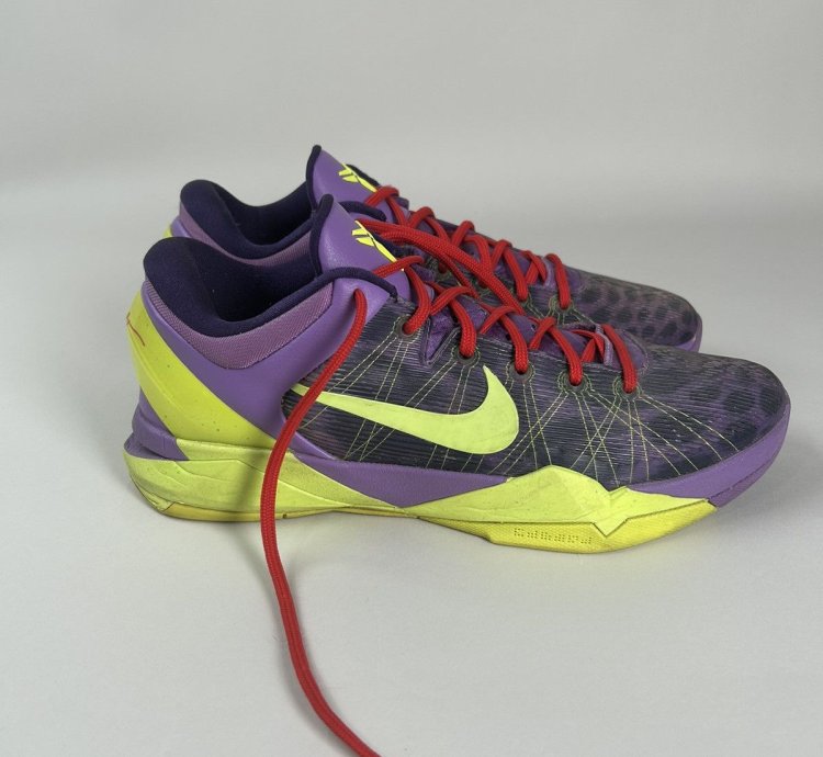 Nike Kobe 7 Supreme Christmas