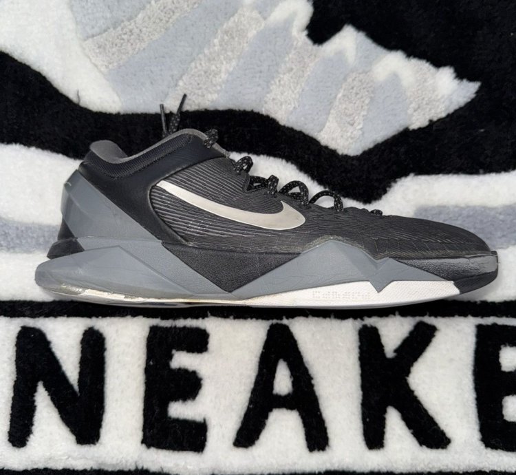Nike Kobe 7 System Black Wolf Grey size 10 5