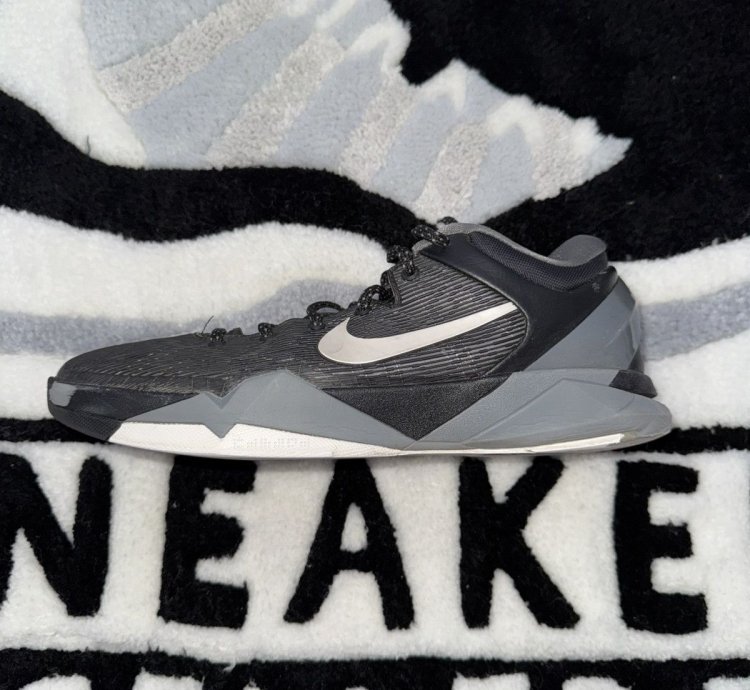 Nike Kobe 7 System Black Wolf Grey size 10 5