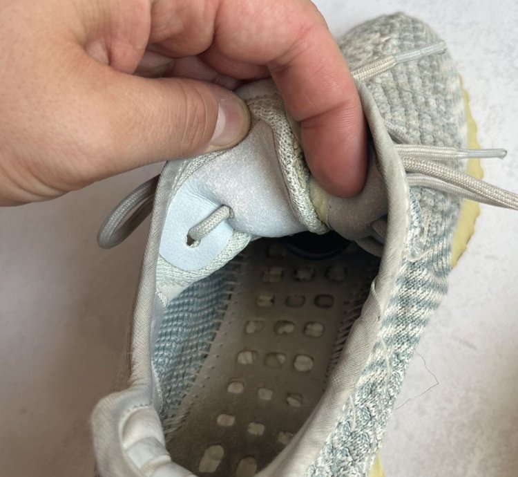 Adidas Yeezy Boost 350 V2 Shoes