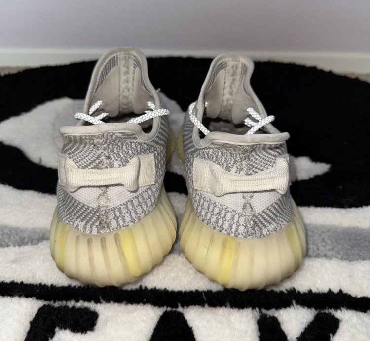 Adidas Yeezy Boost 350 V2 Static Non-reflective size 10