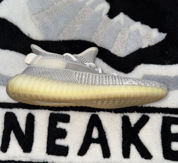 Adidas Yeezy Boost 350 V2 Static Non-reflective size 10