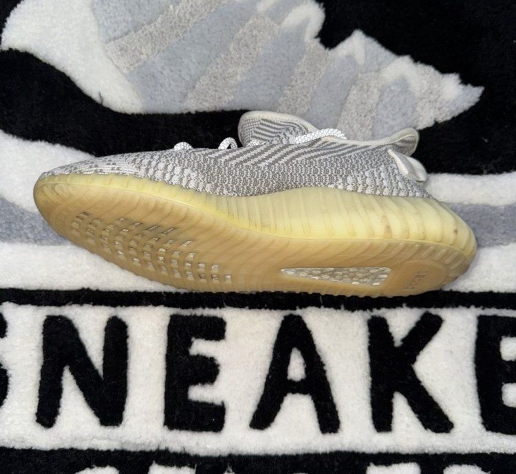 Adidas Yeezy Boost 350 V2 Static Non-reflective size 10