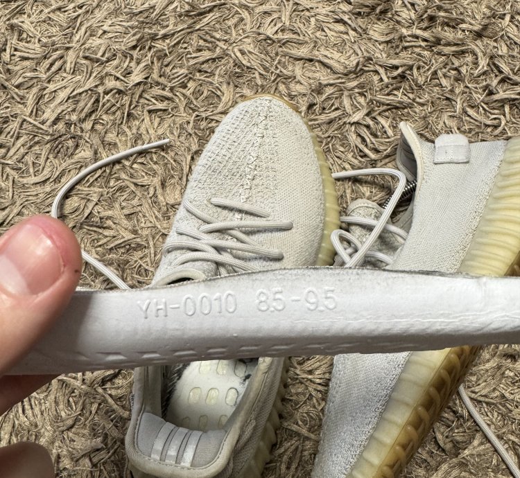 Adidas Yeezy Boost 350 V2 Us 9 Man Shoes Sneakers 43 Size