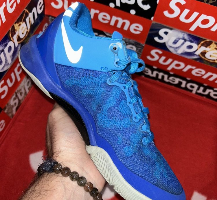 Nike Kobe 8 Blue Coral Snake Gs 555586-400 Size 5 5y