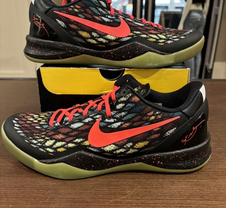 Nike Kobe 8 Christmas 2012