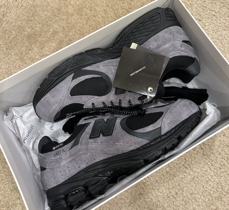 New Balance Nb 2002r Gore-tex Charcoal Black Noir Size Us 7