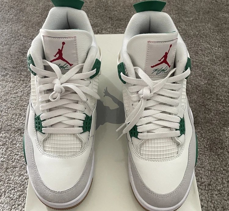 Air Jordan 4 Retro Sb Pine Green