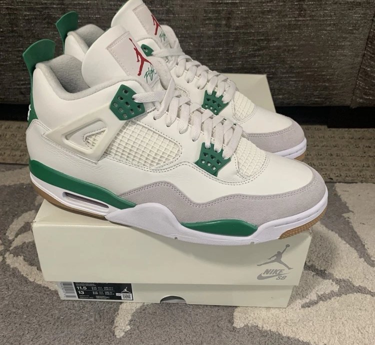 Air Jordan 4 Retro Sb Pine Green