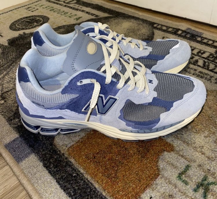 New Balance Protection Pack 2002r