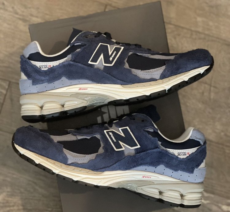 New Balance Protection Pack 2002r Navy 11 5m Brand New