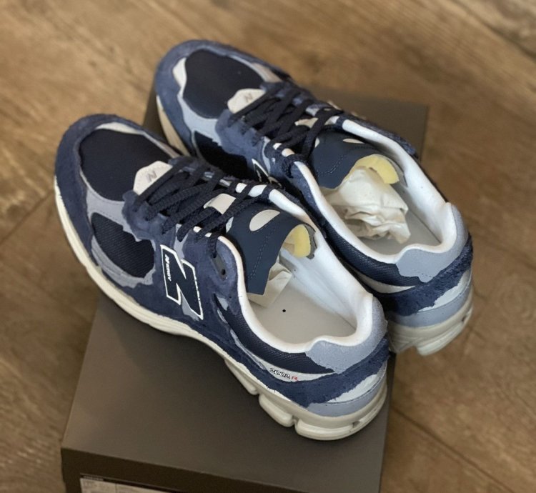 New Balance Protection Pack 2002r Navy 11 5m Brand New