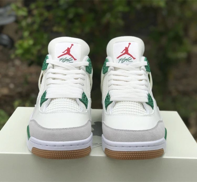 Air Jordan 4 Retro Sb Pine Green
