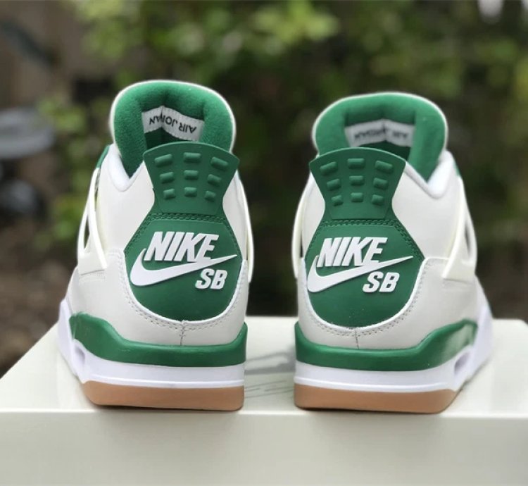 Air Jordan 4 Retro Sb Pine Green