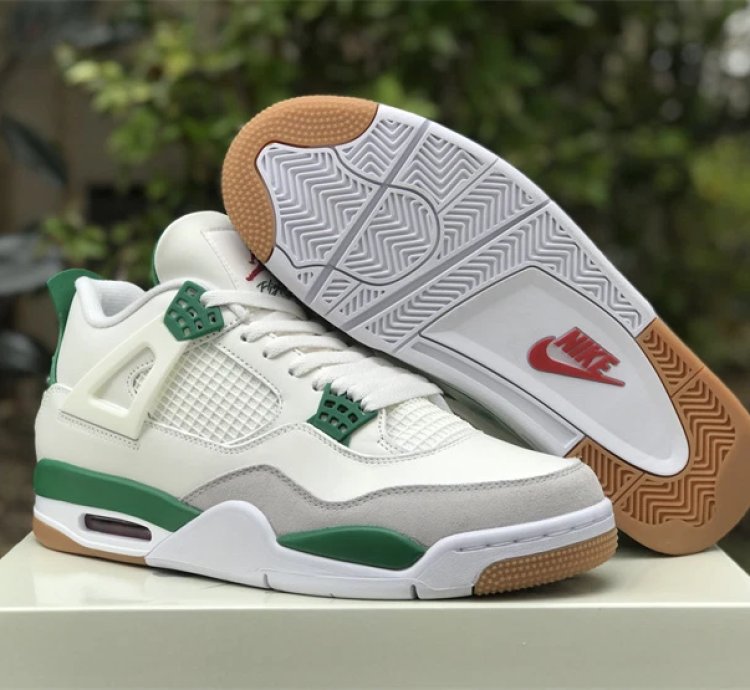 Air Jordan 4 Retro Sb Pine Green