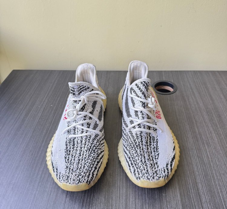 Adidas Yeezy Boost 350 V2 Zebra 2017 Sz 11 Used