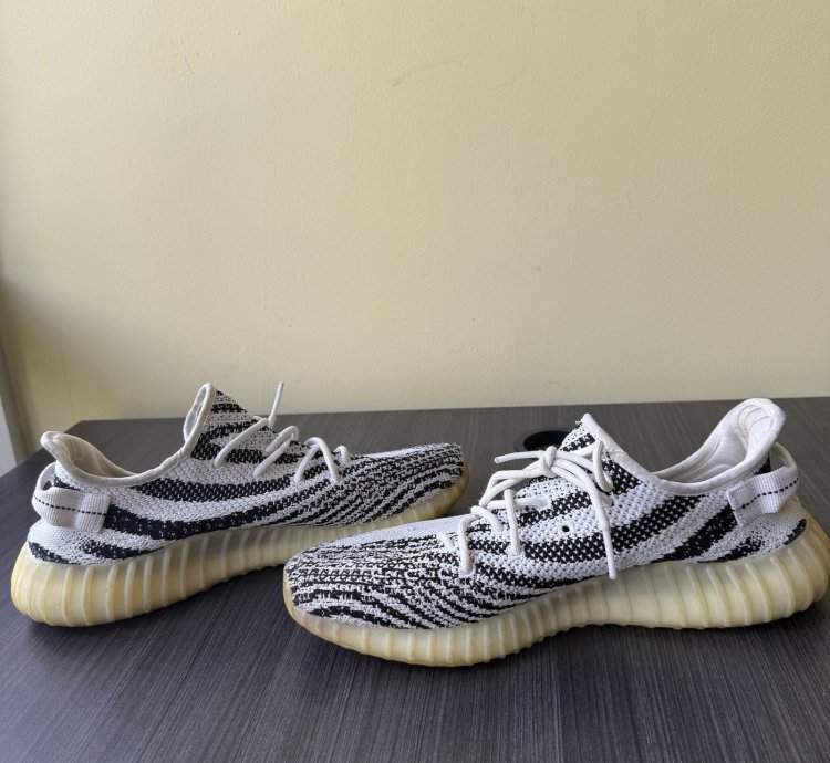 Adidas Yeezy Boost 350 V2 Zebra 2017 Sz 11 Used