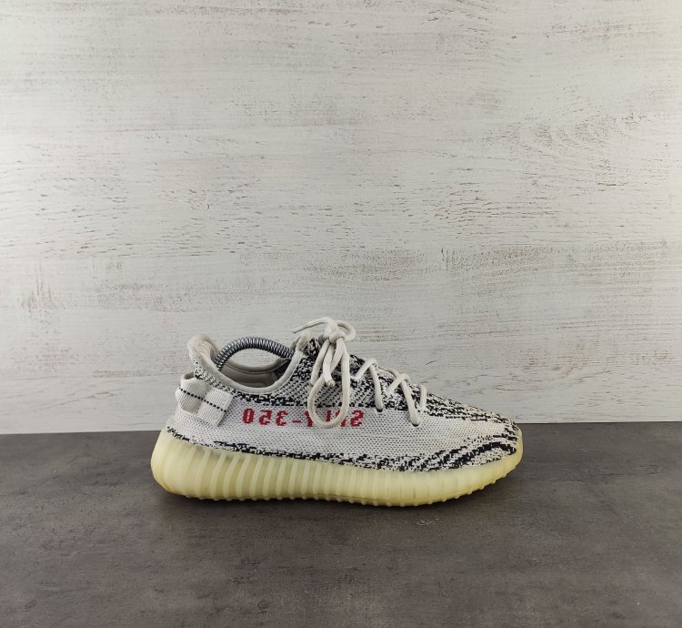 Adidas Yeezy Boost 350 V2 Zebra Sneakers
