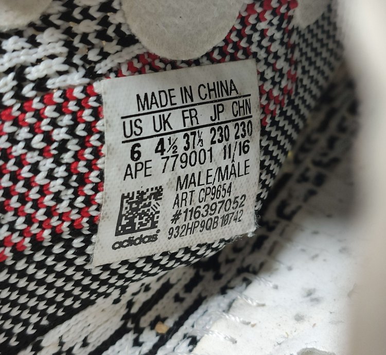 Adidas Yeezy Boost 350 V2 Zebra Sneakers